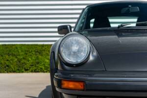 Imagen 12/33 de Porsche 911 Turbo 3.3 (1989)