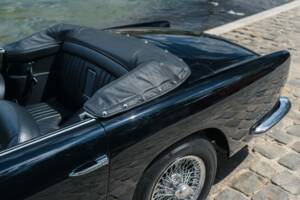Afbeelding 26/75 van Aston Martin DB 5 Volante (1964)