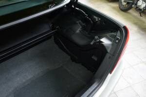 Imagen 37/50 de Mercedes-Benz SLK 32 AMG (2002)
