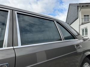 Bild 17/57 von Mercedes-Benz 500 SEL (1982)