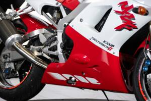 Bild 41/50 von Yamaha YZF 1000 R1 (1998)
