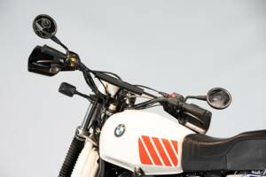 Image 16/50 of BMW DUMMY (1989)