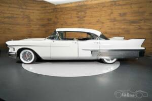Imagen 7/8 de Cadillac 60 Special Fleetwood (1958)