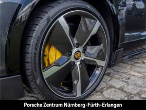Obraz 39/49 pojazdu Porsche Taycan Turbo S Cross Turismo (2021)