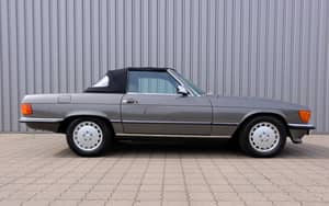 Image 2/96 of Mercedes-Benz 560 SL (1987)