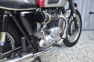 Image 36/38 of Triumph DUMMY (1968)