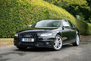 Image 7/50 of Audi S4 (2010)