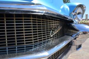 Bild 30/32 von Cadillac Eldorado Biarritz (1956)