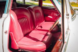 Image 4/18 de Jaguar Mk II 3.4 (1963)