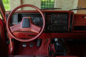 Image 41/50 de Jeep Cherokee 2.8L V6 (1985)