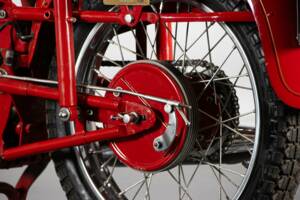 Image 27/50 de Moto Guzzi Astore (1952)