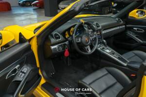 Immagine 15/25 di Porsche 718 Boxster S (2017)