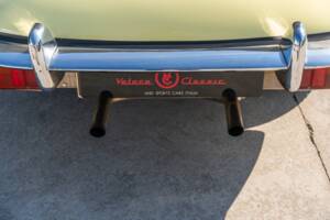 Image 28/78 de Jaguar E-Type (1969)