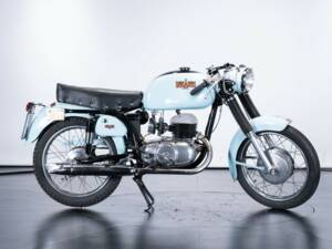 Image 4/50 of Bianchi 125 (1958)