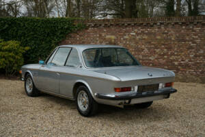 Image 2/50 of BMW 3.0 CSi (1974)