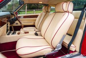 Image 21/25 of Aston Martin V8 Vantage X-Pack (1987)