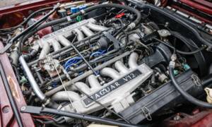 Image 5/45 of Jaguar XJS 5.3 V12 (1993)