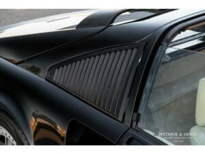 Afbeelding 28/32 van Ferrari 328 GTS (1989)