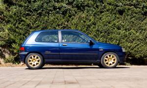 Imagen 2/48 de Renault Clio I Williams (1993)