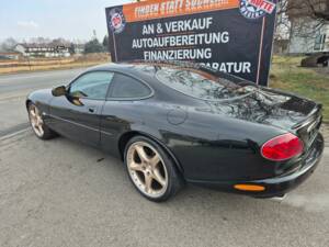 Afbeelding 4/10 van Jaguar XKR (2001)