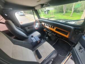 Image 7/23 of Jeep Wrangler 4.0 (1992)
