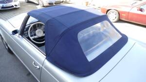Image 9/34 de Mercedes-Benz 230 SL (1966)