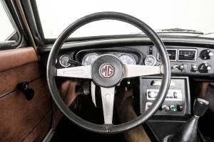 Imagen 6/50 de MG MGB GT (1974)