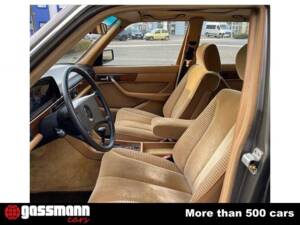 Image 4/6 of Mercedes-Benz 500 SEL (1982)