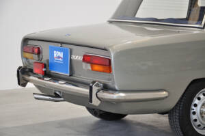 Afbeelding 12/39 van Alfa Romeo 2000 Berlina (1973)