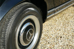 Image 20/50 of Mercedes-Benz 230 SL (1966)