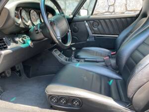 Bild 12/18 von Porsche 911 Carrera 4 (1991)