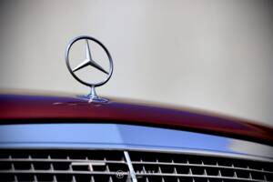 Bild 36/79 von Mercedes-Benz E 220 (1996)