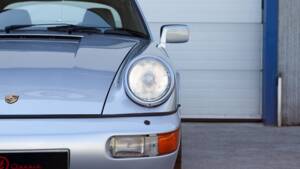 Image 16/46 of Porsche 911 Carrera 2 (1991)