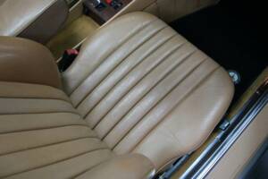 Image 22/50 de Mercedes-Benz 420 SL (1987)