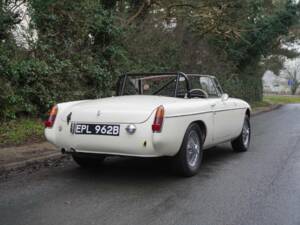 Image 6/17 de MG MGB (1964)