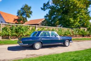 Image 36/38 of Mercedes-Benz 300 SEL 6.3 (1970)