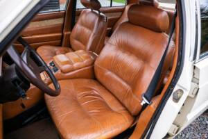 Image 30/38 of Maserati Quattroporte 4900 (1984)