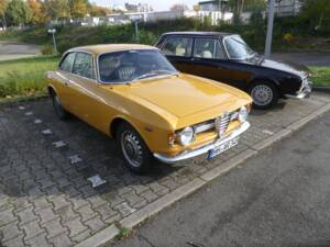 Image 1/24 de Alfa Romeo Giulia 1600 Sprint GT Veloce (1967)