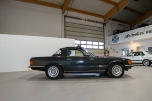 Image 7/32 of Mercedes-Benz 280 SL (1985)