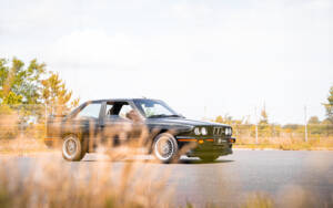 Image 11/91 of BMW M3 Sport Evo (1990)