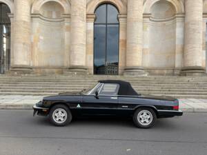 Obraz 16/18 pojazdu Alfa Romeo 2.0 Spider (1988)