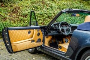 Image 9/16 of Porsche 911 Turbo 3.3 (1988)