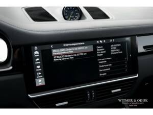 Bild 24/43 von Porsche Cayenne Coupé E-Hybrid (2020)