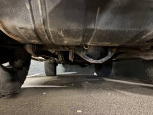 Immagine 21/23 di Mercedes-Benz 230 GE (SWB) (1987)