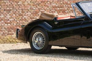 Immagine 37/50 di Jaguar XK 120 DHC (1953)