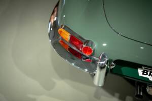 Image 48/50 de Jaguar Type E 4.2 (1966)