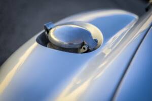 Immagine 23/50 di Jaguar E-Type 3.8 (1962)