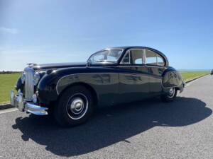 Image 7/35 of Jaguar Mk IX (1960)