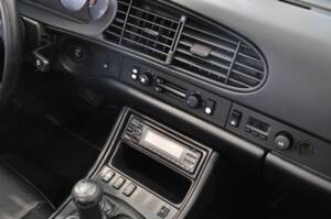 Bild 39/47 von Porsche 944 S2 (1990)