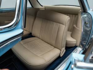 Afbeelding 22/34 van Maserati 3500 GT Touring (1959)